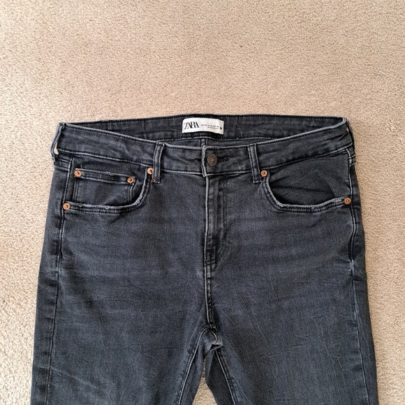 Zara Jeans Womens 10 The Skinny in Pearl Black Ankle Length Frayed Hem - Picture 3 of 13